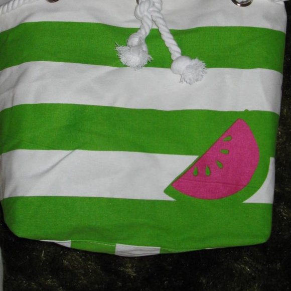 Tote Lime Green and White 16L x 16W 6D New - Picture 4 of 4